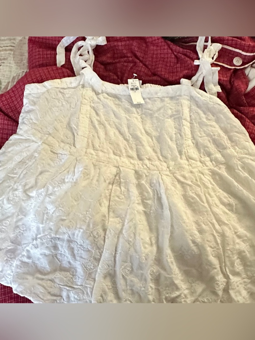 NWT Old Navy White Eyelet Spaghetti Strap Tank Top Tied Shoulders- 2X